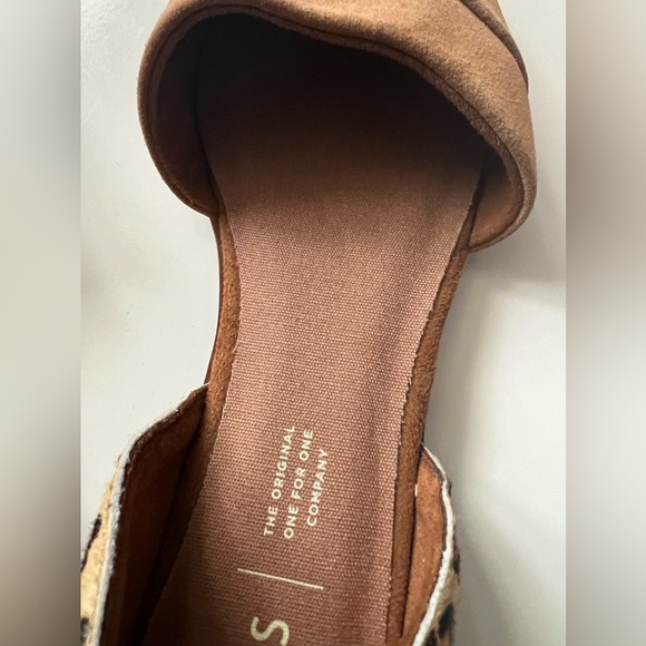 Tom’s Suede Animal Print Tan Women’s Slip On Flats Shoes Size 8.5W - Picture 5 of 8